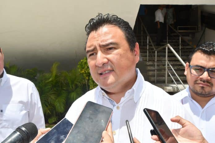 Ricardo Medina Farfán, secretario de Educación.