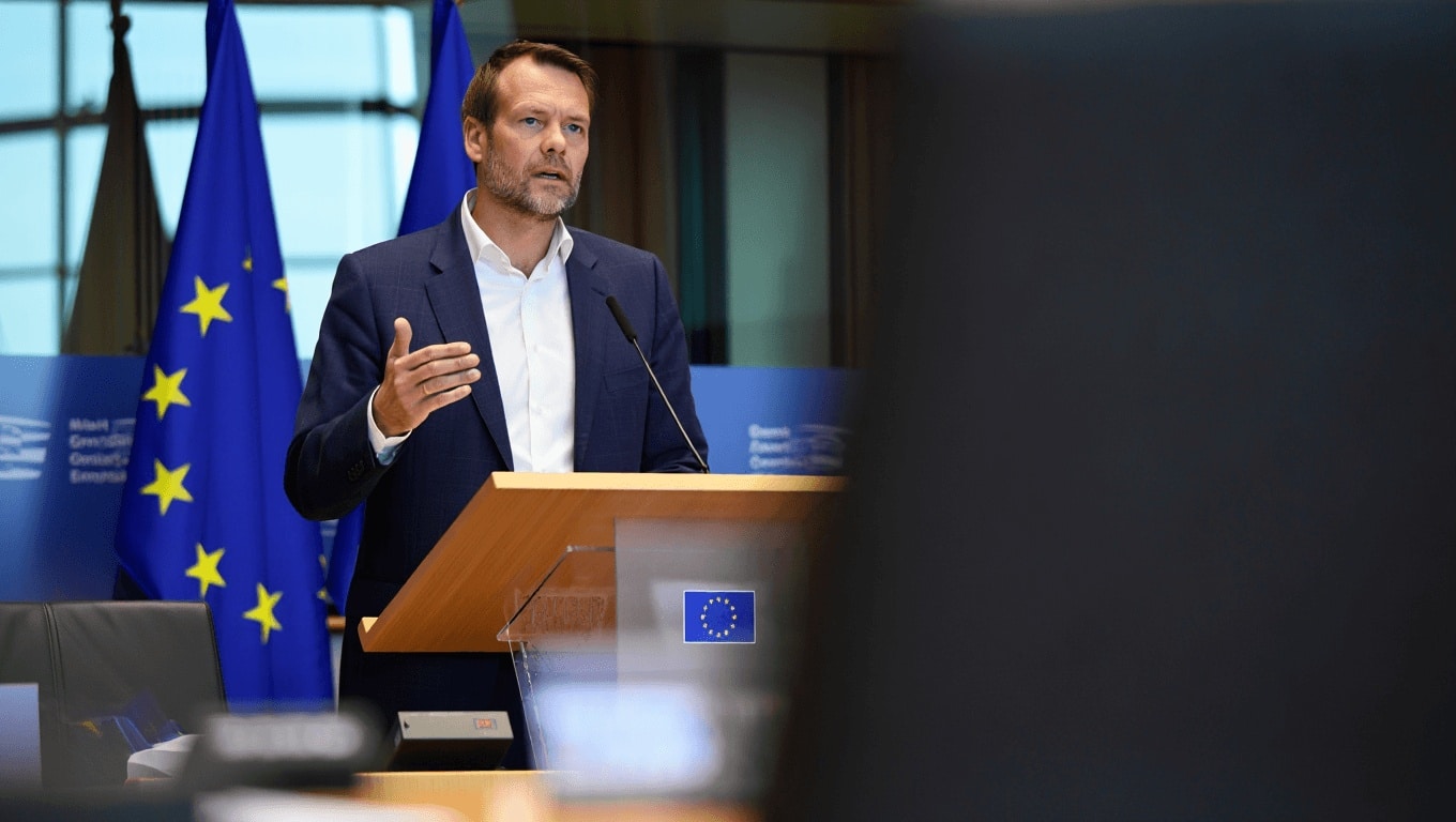 La UE revisa la regulación de ayuda para bancos con riesgo de quiebra, por primera vez desde 2013