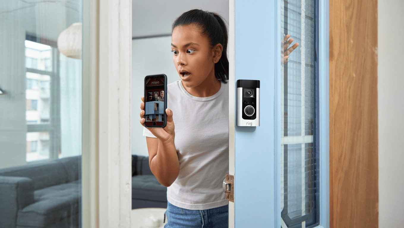 Amazon te permite saber quién ha pasado por la puerta de tu casa: Ring Intercom estrena nuevas funciones en España