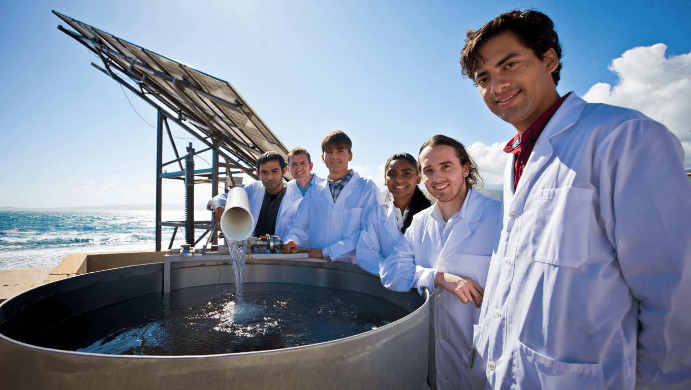 New Solar Method Turns Ocean Into Drinking Water, While Extracting Valuable Lithium Without Waste