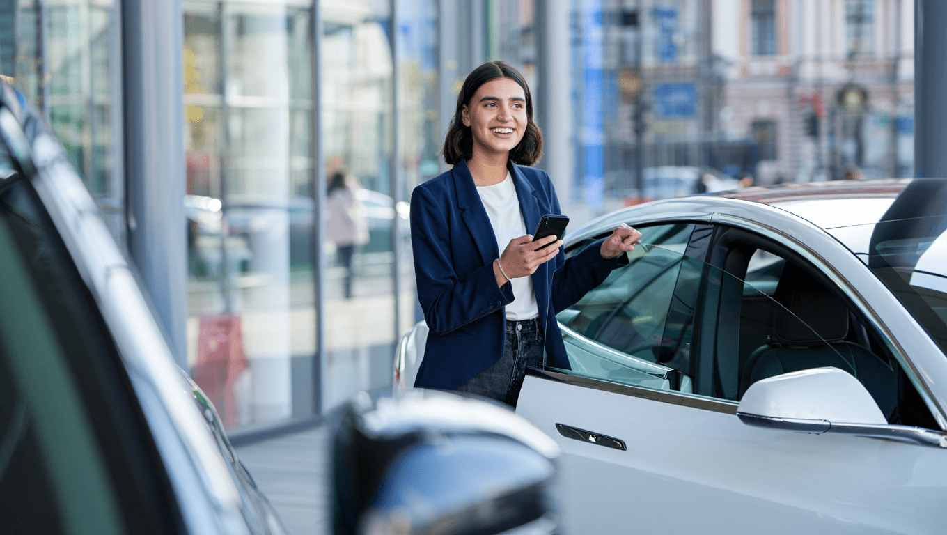 Movistar cambia las reglas: amplía su catálogo de productos en renting con coches eléctricos de marcas como BYD y Tesla