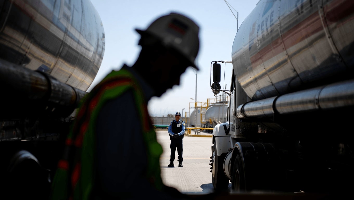 Pérdidas de Pemex por sustracción de combustible disminuyeron 30.3%