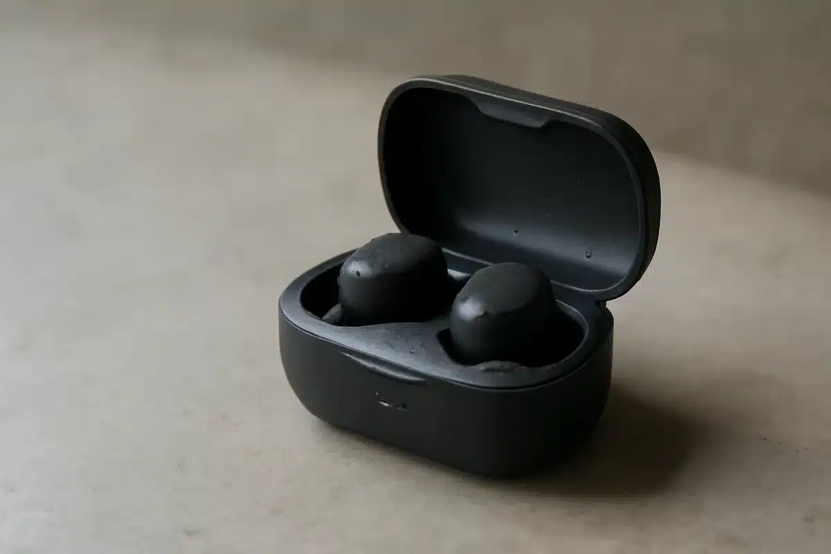 Amazon rebaja audífonos JBL con 40 horas de batería y resistencia al agua con más de