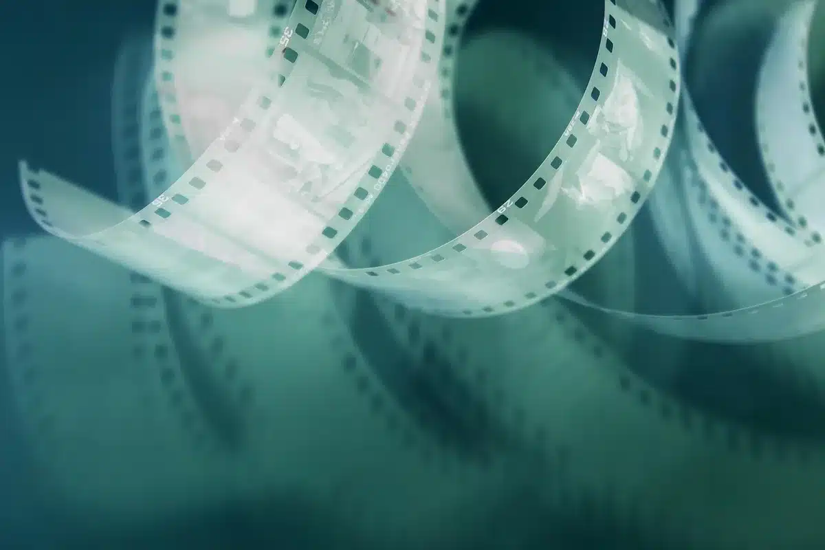Tripulación de tanque en escenario de película de la Segunda Guerra Mundial