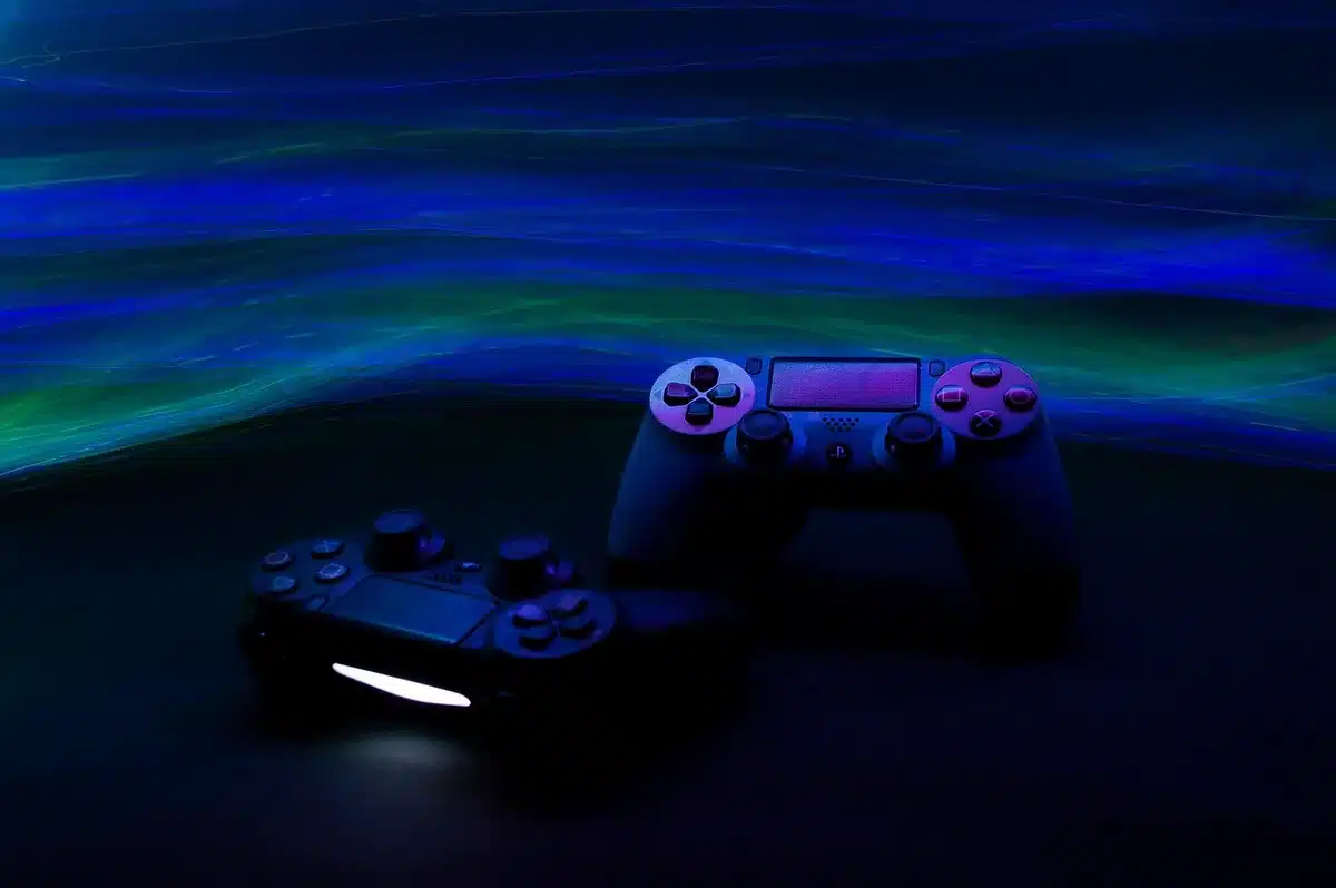 Estaciones de videojuegos con consolas y títulos del universo de Harry Potter