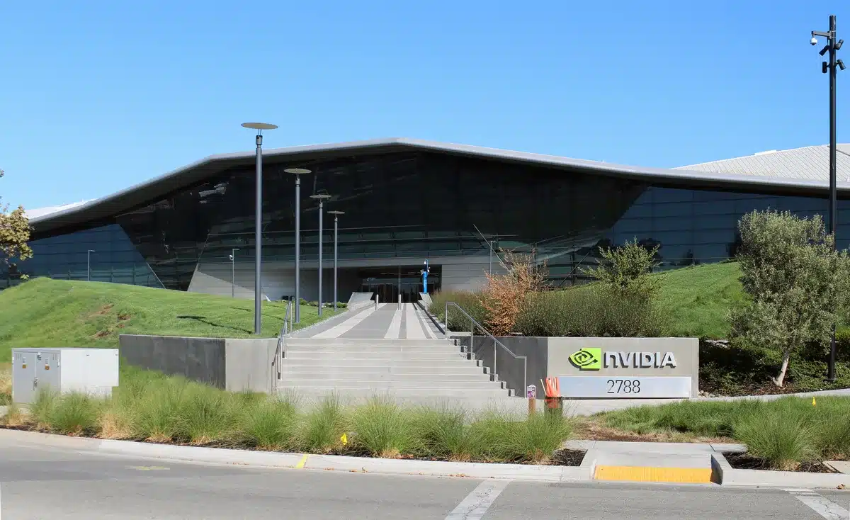 Nvidia: reportan cómo sus chips prohibidos llegan a China